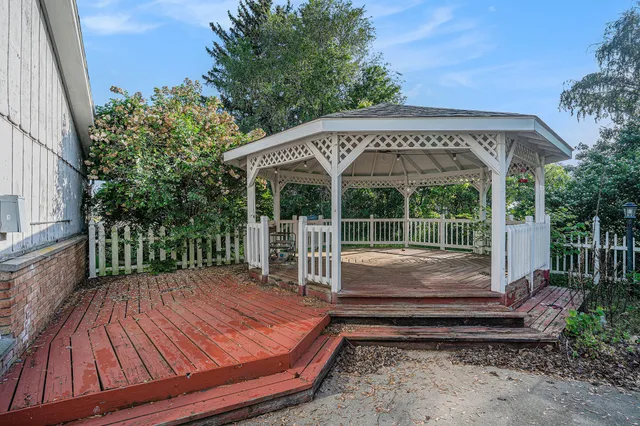 $300,000 | 19146 Fairchild Road, Constantine, MI 49042