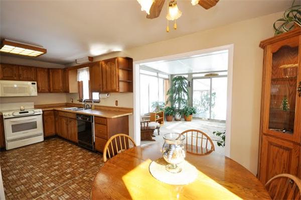 11 Florence Street Littleton, MA 01460 - Photo 7 of 30