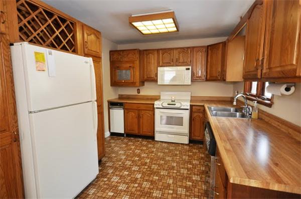 11 Florence Street Littleton, MA 01460 - Photo 8 of 30