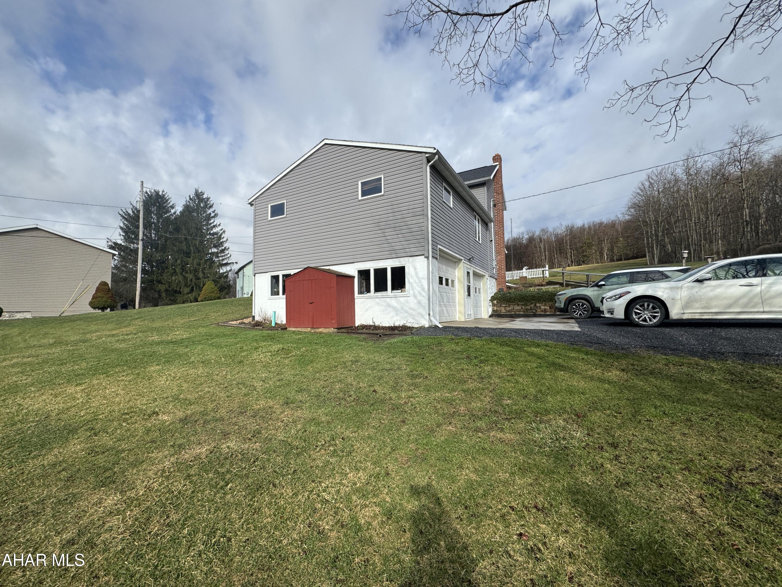1403 Magee Road Patton, PA 16668 - Photo 3 of 19