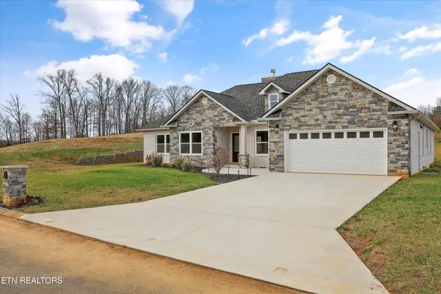 $575,000 | 227 Sugar Maple Court, Madisonville, TN 37354