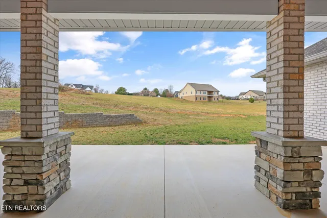 $575,000 | 227 Sugar Maple Court, Madisonville, TN 37354