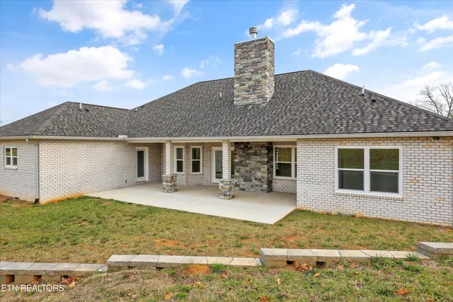 $575,000 | 227 Sugar Maple Court, Madisonville, TN 37354