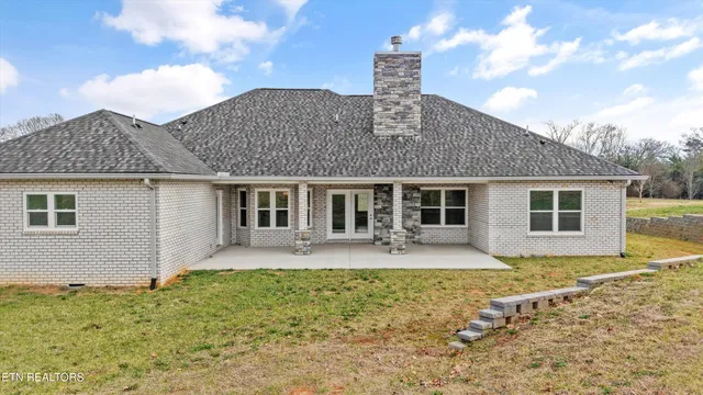 $575,000 | 227 Sugar Maple Court, Madisonville, TN 37354