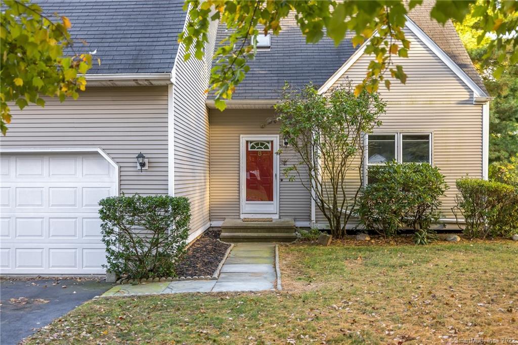 8 Canterbury Road, Unit 8 Hamden, CT 06514 - Photo 1 of 1