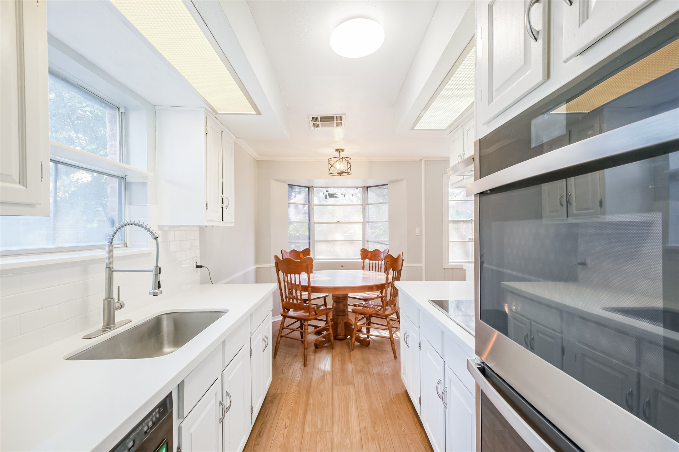 12207 Level Run Street Meadows Place, TX 77477 - Photo 11 of 44