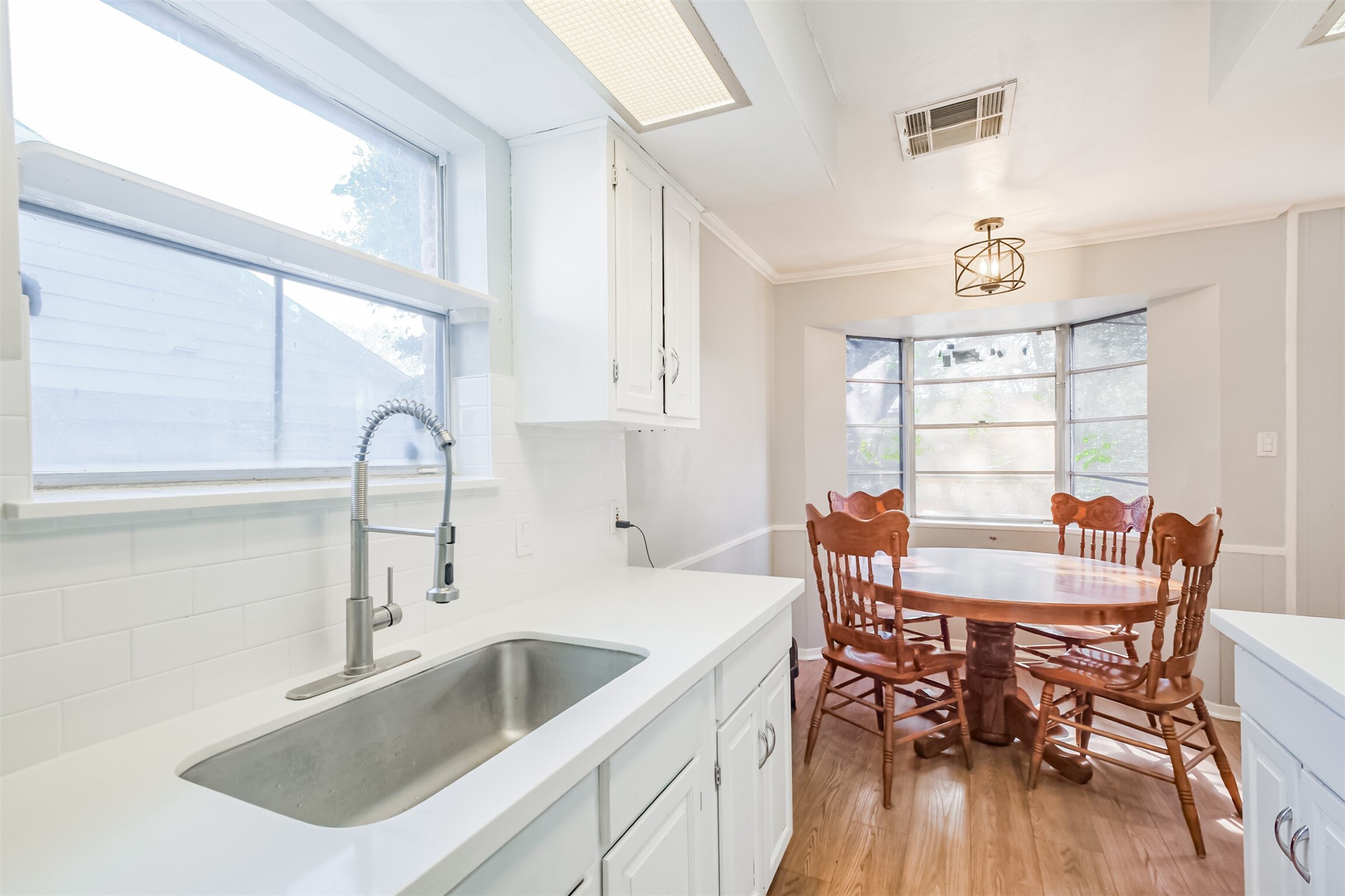 12207 Level Run Street Meadows Place, TX 77477 - Photo 13 of 44