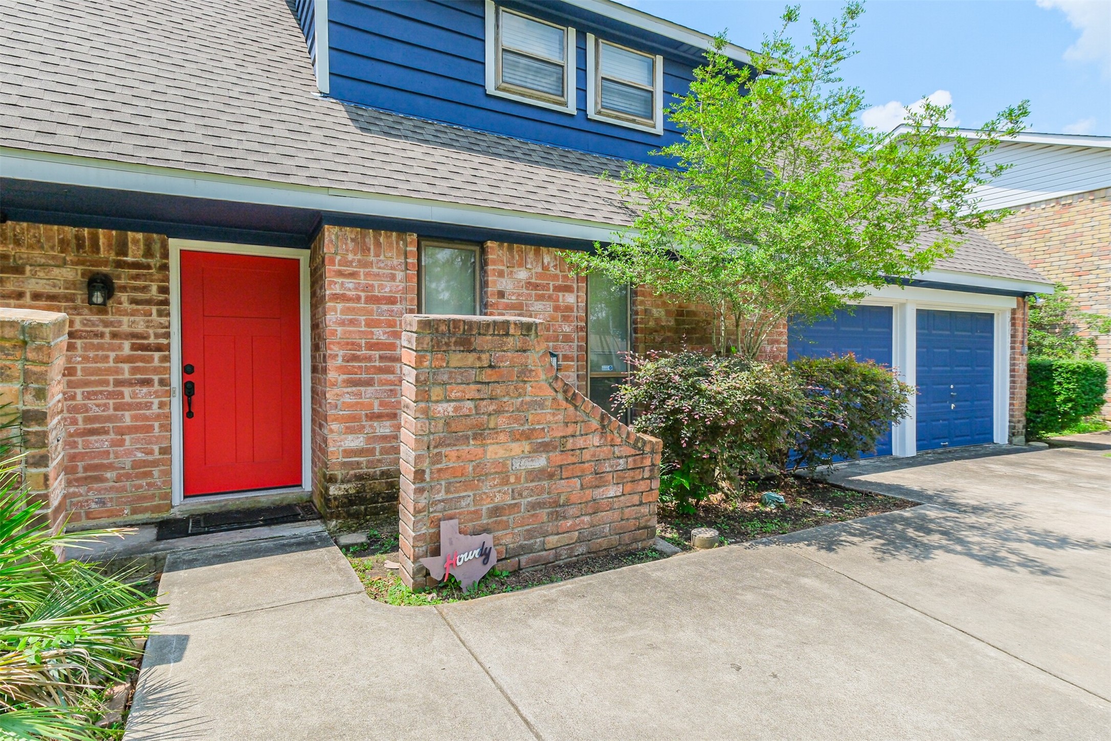 12207 Level Run Street Meadows Place, TX 77477 - Photo 4 of 44