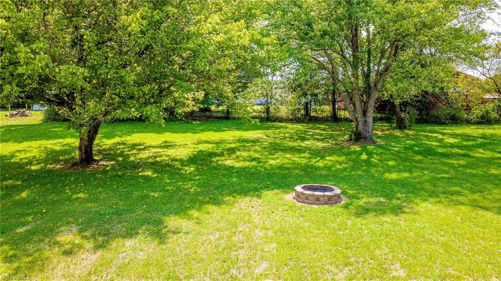 2722 Darrow Road Walkertown, NC 27051 - Photo 30 of 34