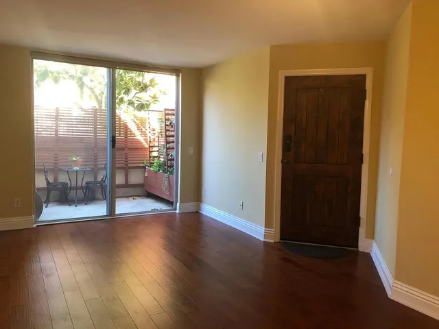 $1,700 | 3937 Nobel Drive, San Diego, CA 92122