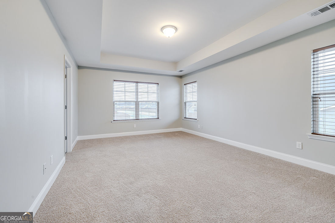 4 Bridlington Way Savannah, GA 31407 - Photo 20 of 38 an empty room with windows