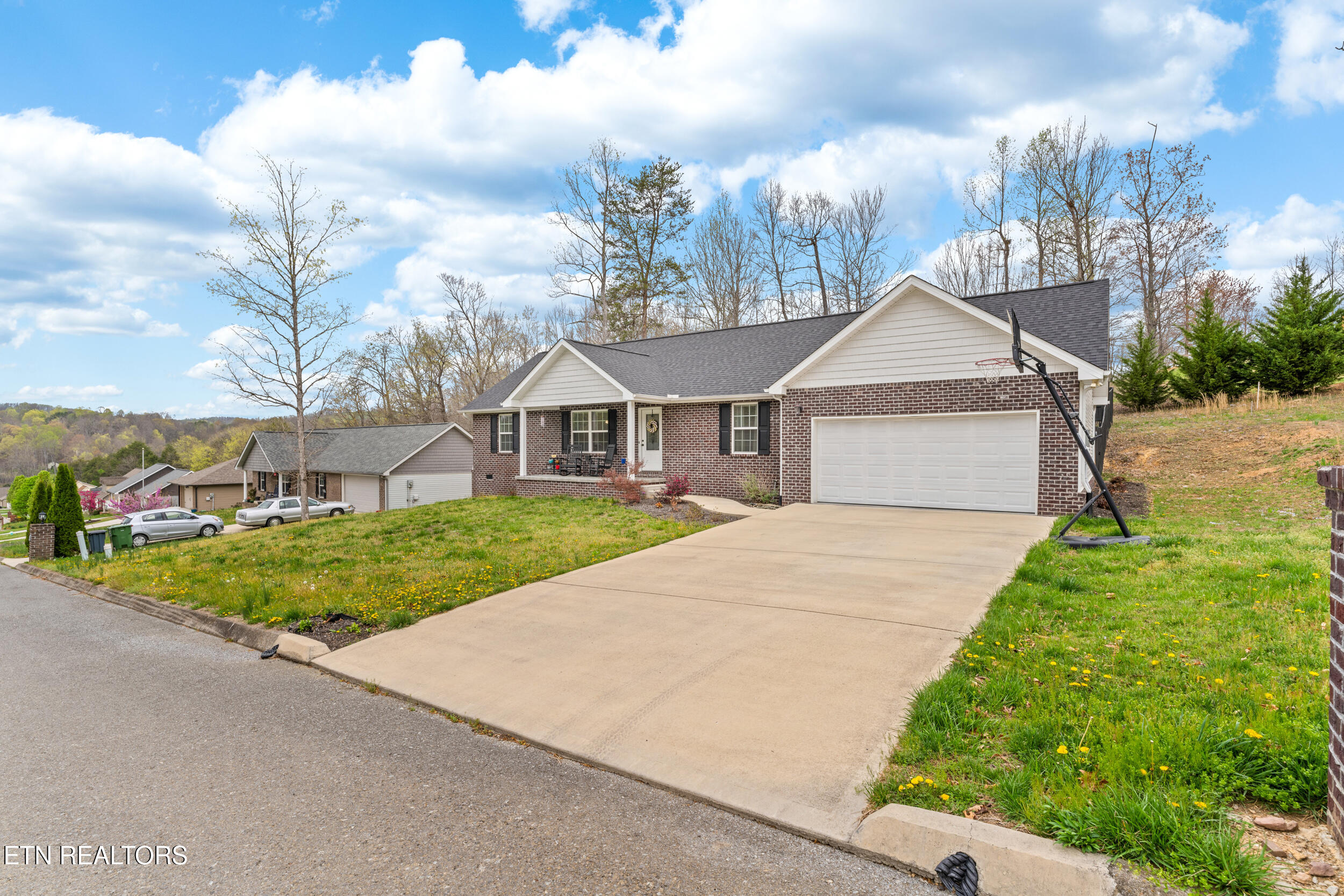307 Timber Creek Road Maynardville, TN 37807 - Photo 3 of 36 307 timber creek road-03
