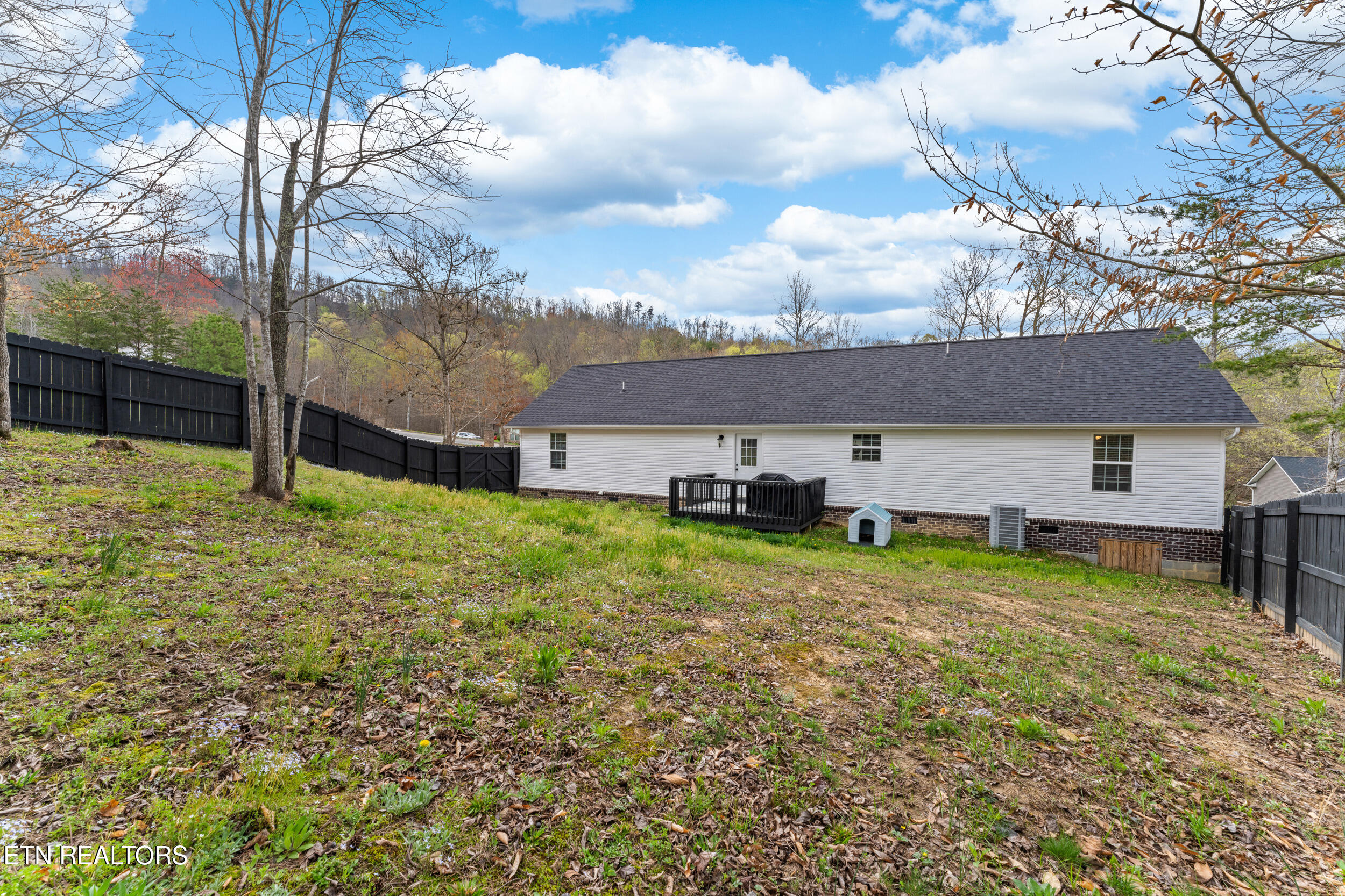 307 Timber Creek Road Maynardville, TN 37807 - Photo 31 of 36 307 timber creek road-31