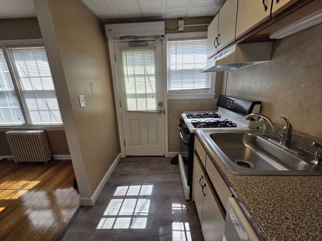 37 Colony Road, Unit 37 West Springfield, MA 01089 - Photo 8 of 18 Gallery Image 8