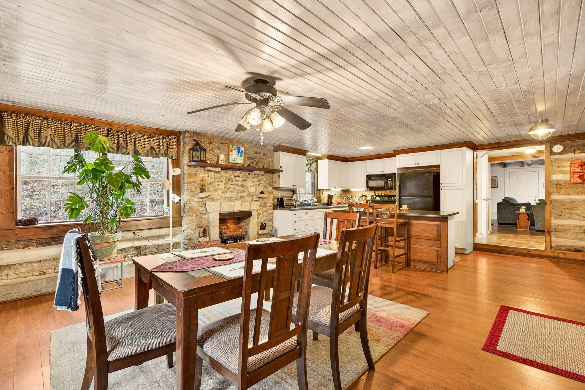 2261 Valley Chapel Road Jackson, OH 45640 - Photo 23 of 53 24. Dining Room 3