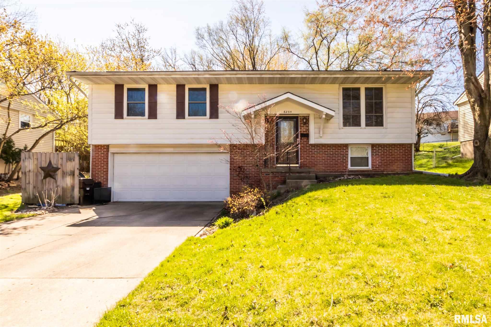6235 North Hamilton Road Peoria, IL 61614 - Photo 1 of 38 Gallery Image 1