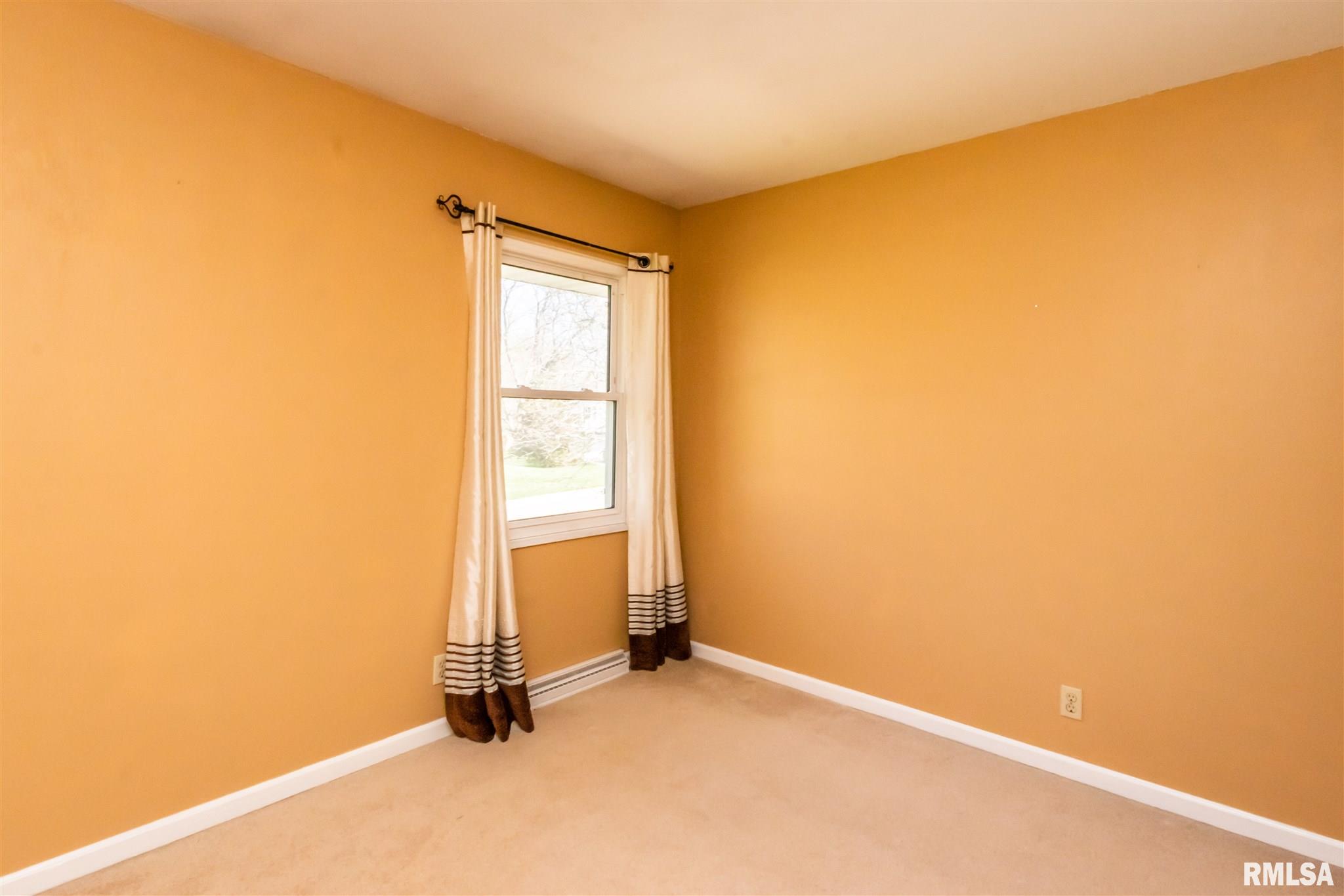 6235 North Hamilton Road Peoria, IL 61614 - Photo 17 of 38 Gallery Image 17