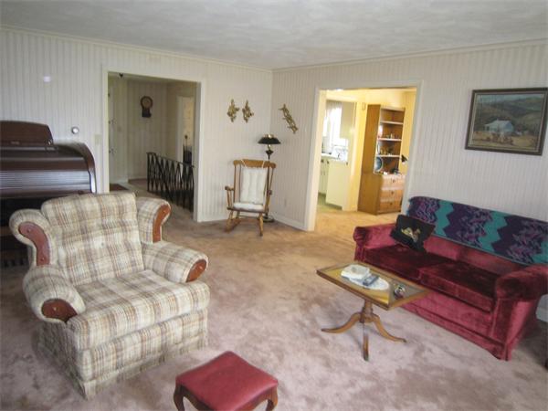 65 Porter Road East Longmeadow, MA 01028 - Photo 12 of 23 Gallery Image 12