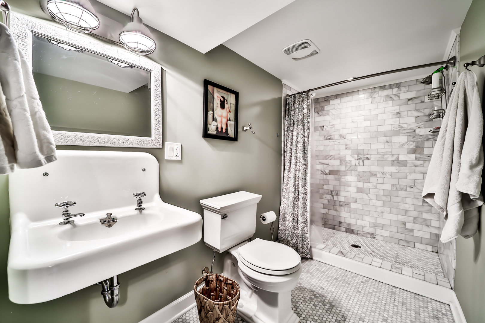 147 Herrick Road Riverside, IL 60546 - Photo 41 of 55 a bathroom with a sink toilet and shower