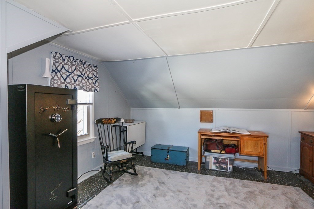 24 French Street Springfield, MA 01104 - Photo 33 of 41