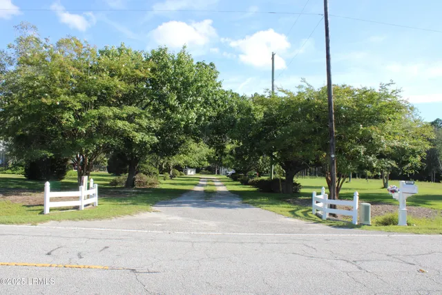 $430,000 | 3222 Charleston Highway, Varnville, SC 29944