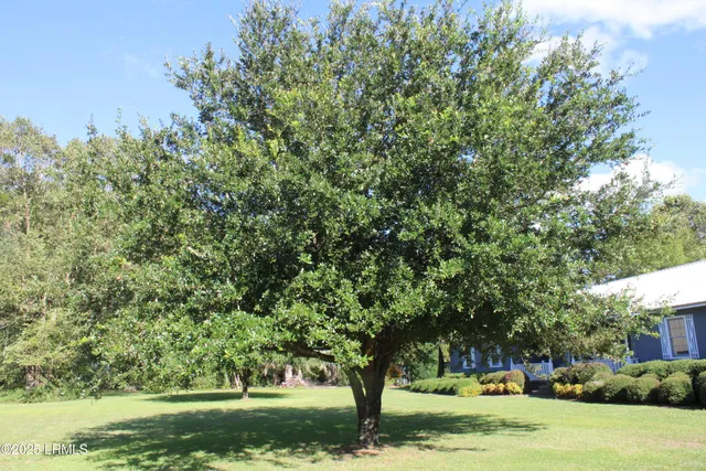 $430,000 | 3222 Charleston Highway, Varnville, SC 29944