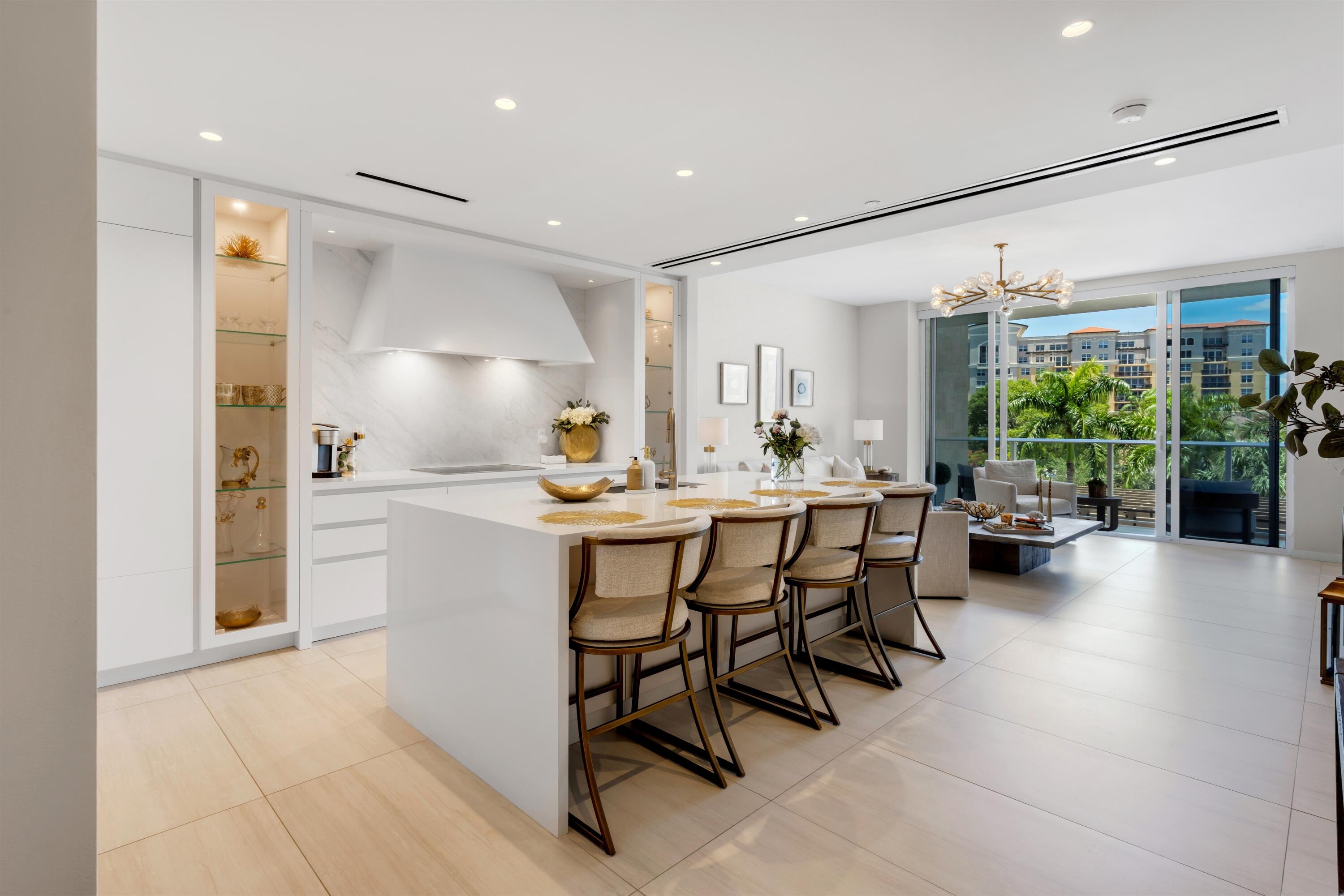 200 Southeast Mizner Boulevard, Unit 410 Boca Raton, FL 33432 - Photo 8 of 44 KITCHEN / Great room