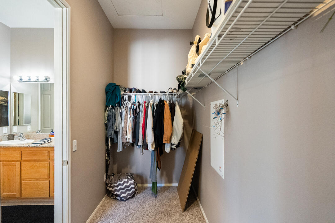 49418 Wayne Street Indio, CA 92201 - Photo 11 of 19 primary walk-in