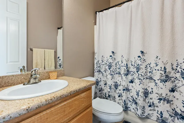 $4,950 | 49418 Wayne Street, Indio, CA 92201