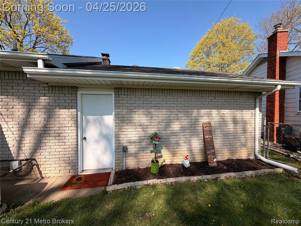 1376 Williamsburg Road Flint, MI 48507 - Photo 30 of 37 Gallery Image 30