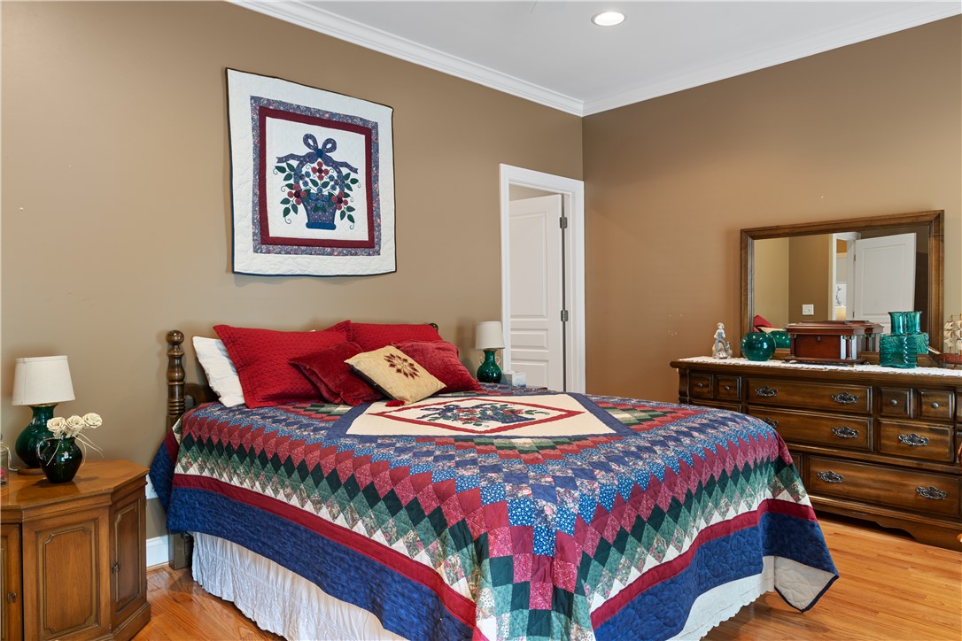 119 Oak Crest Circle Seneca, SC 29672 - Photo 25 of 50 Main level bedroom 1