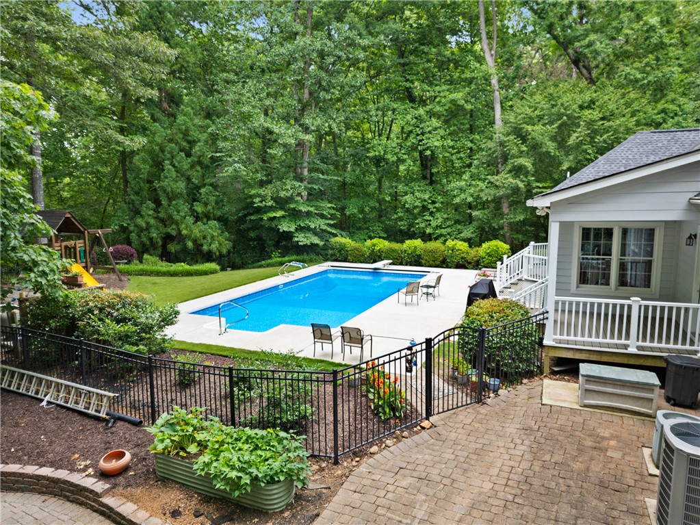 119 Oak Crest Circle Seneca, SC 29672 - Photo 9 of 50