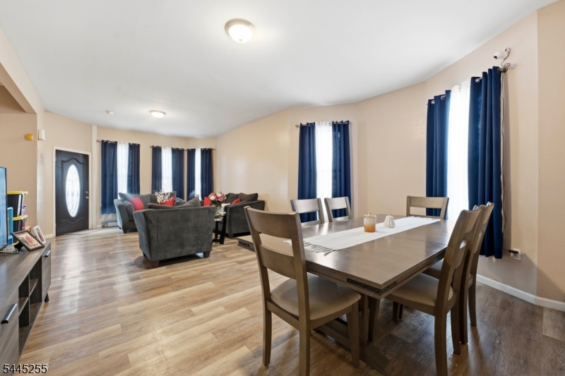 183 Graham Avenue Paterson, NJ 07501 - Photo 5 of 32