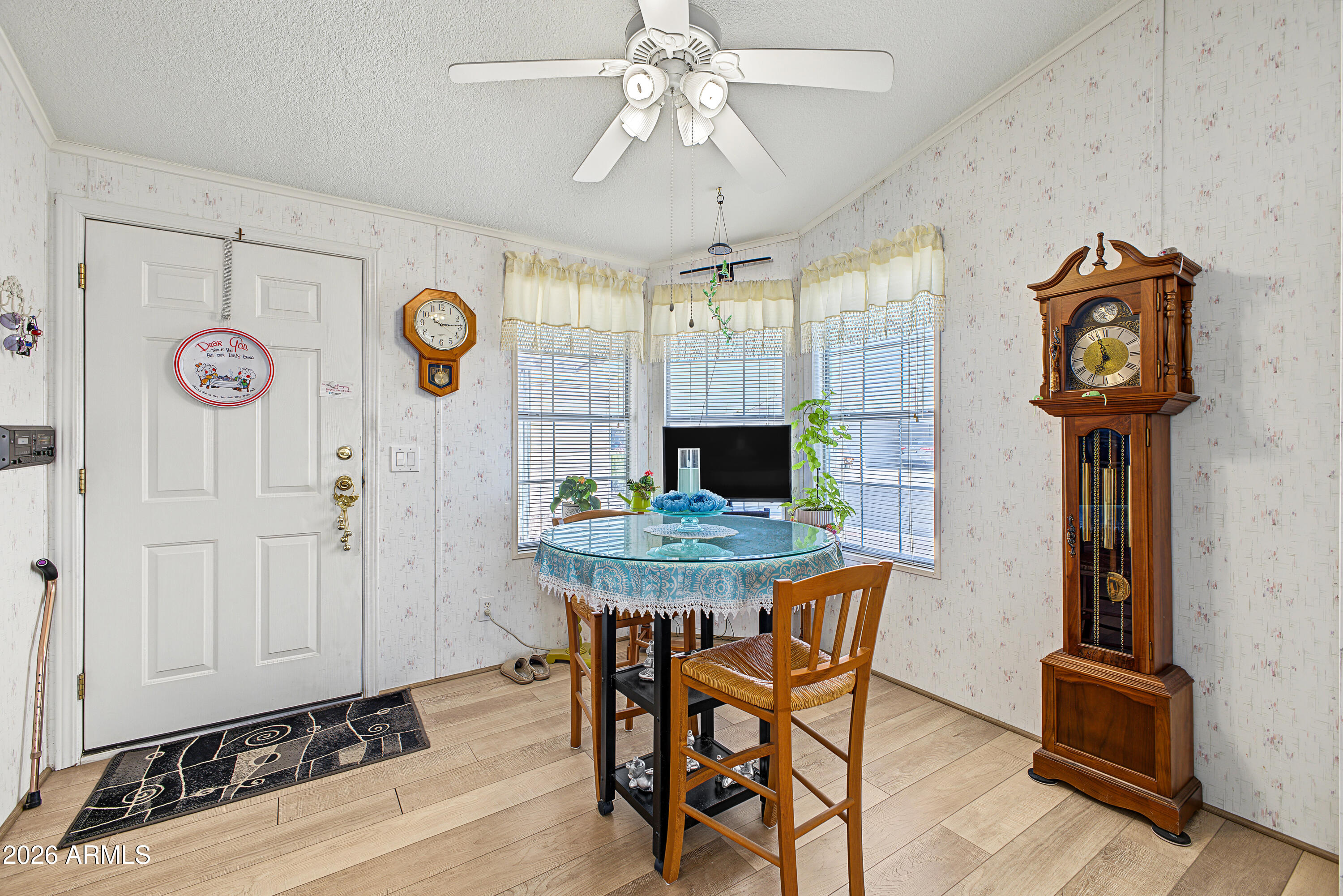 215 North Power Road, Unit 434 Mesa, AZ 85205 - Photo 8 of 18 Breakfast Nook/ Front Door