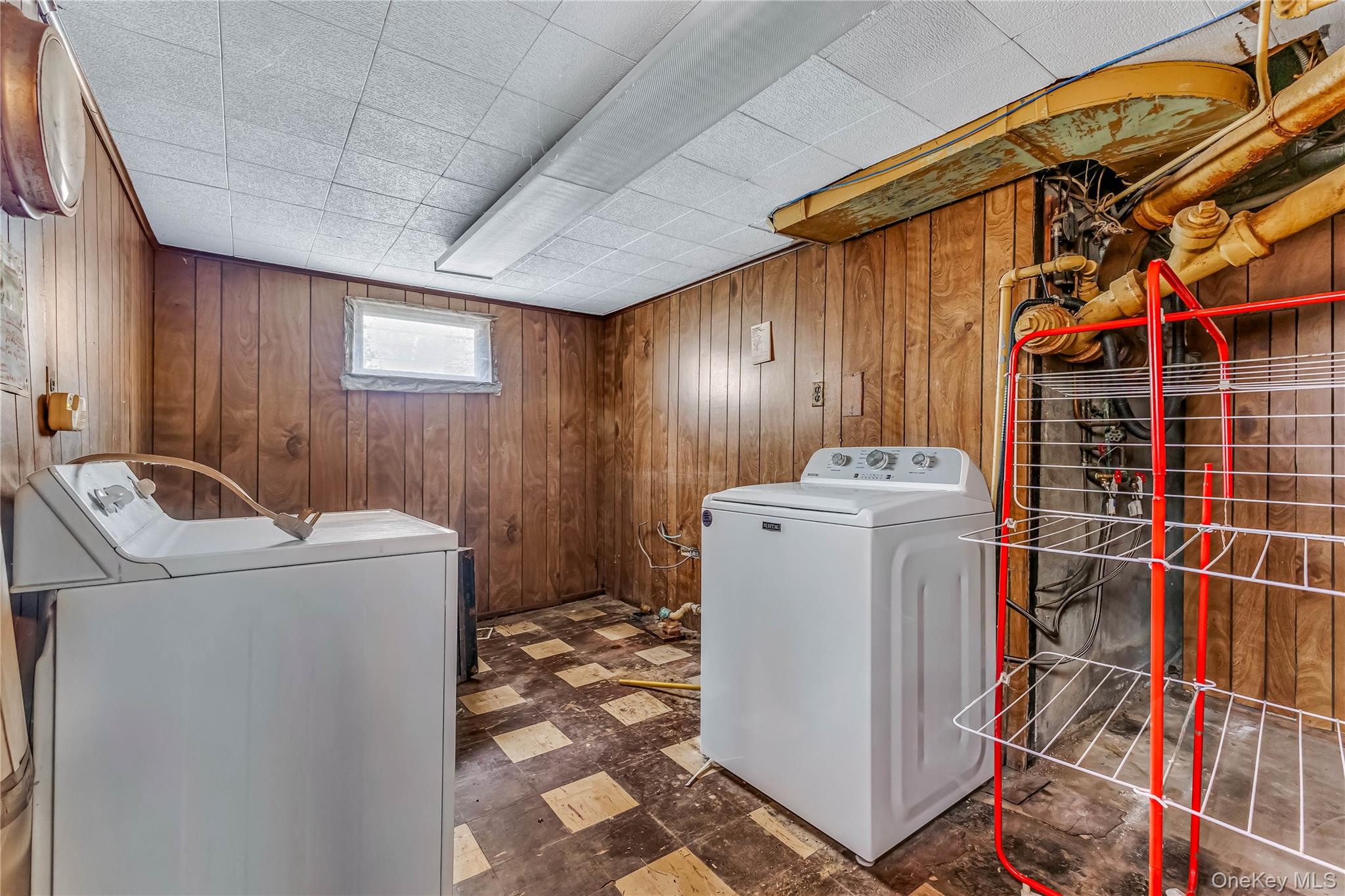 1501 Howell Road Valley Stream, NY 11580 - Photo 33 of 44