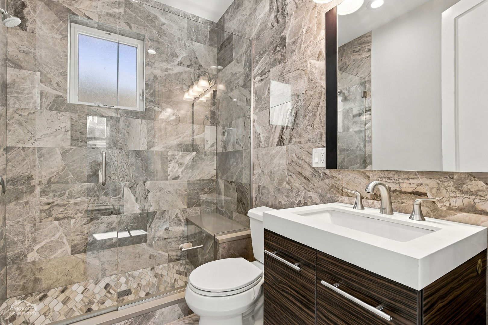 3441 North Springfield Avenue Chicago, IL 60618 - Photo 10 of 30 Gallery Image 10