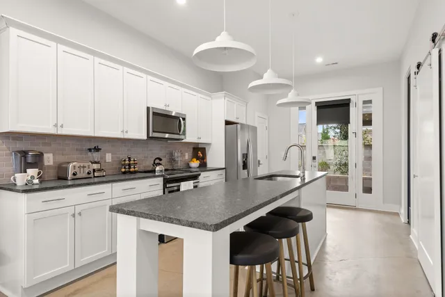 $2,875 | 1202 D 60th Avenue North, Nashville, TN 37209