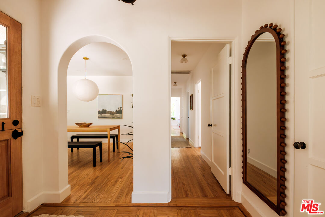 3739 Virginia Road Los Angeles, CA 90016 - Photo 11 of 72