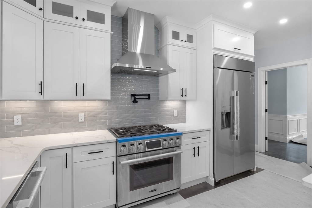 262 Meadowbrook Road Dedham, MA 02026 - Photo 13 of 37