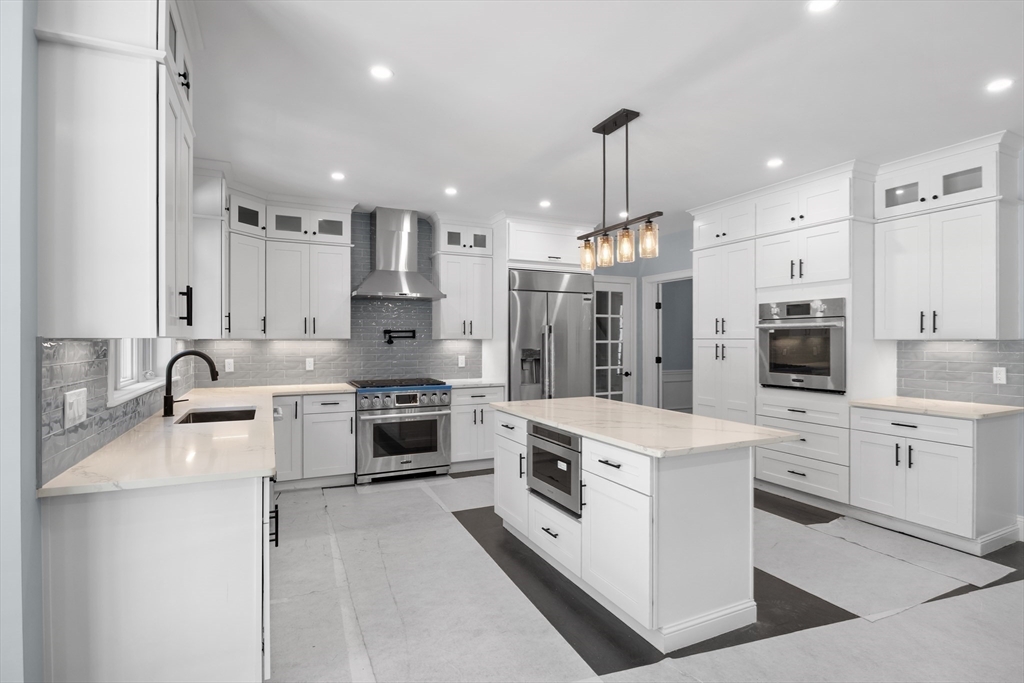 262 Meadowbrook Road Dedham, MA 02026 - Photo 14 of 37