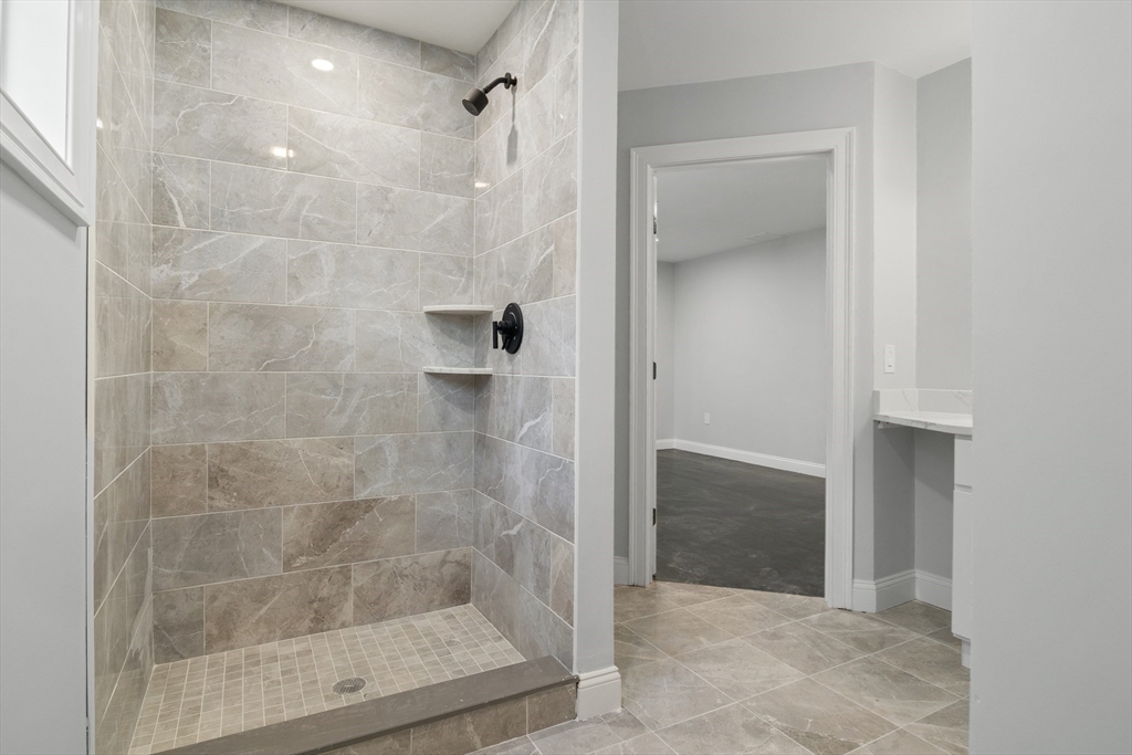 262 Meadowbrook Road Dedham, MA 02026 - Photo 15 of 37