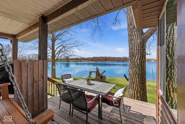 $575,000 | 1145 South Lakeshore Drive, Akron, IN 46910