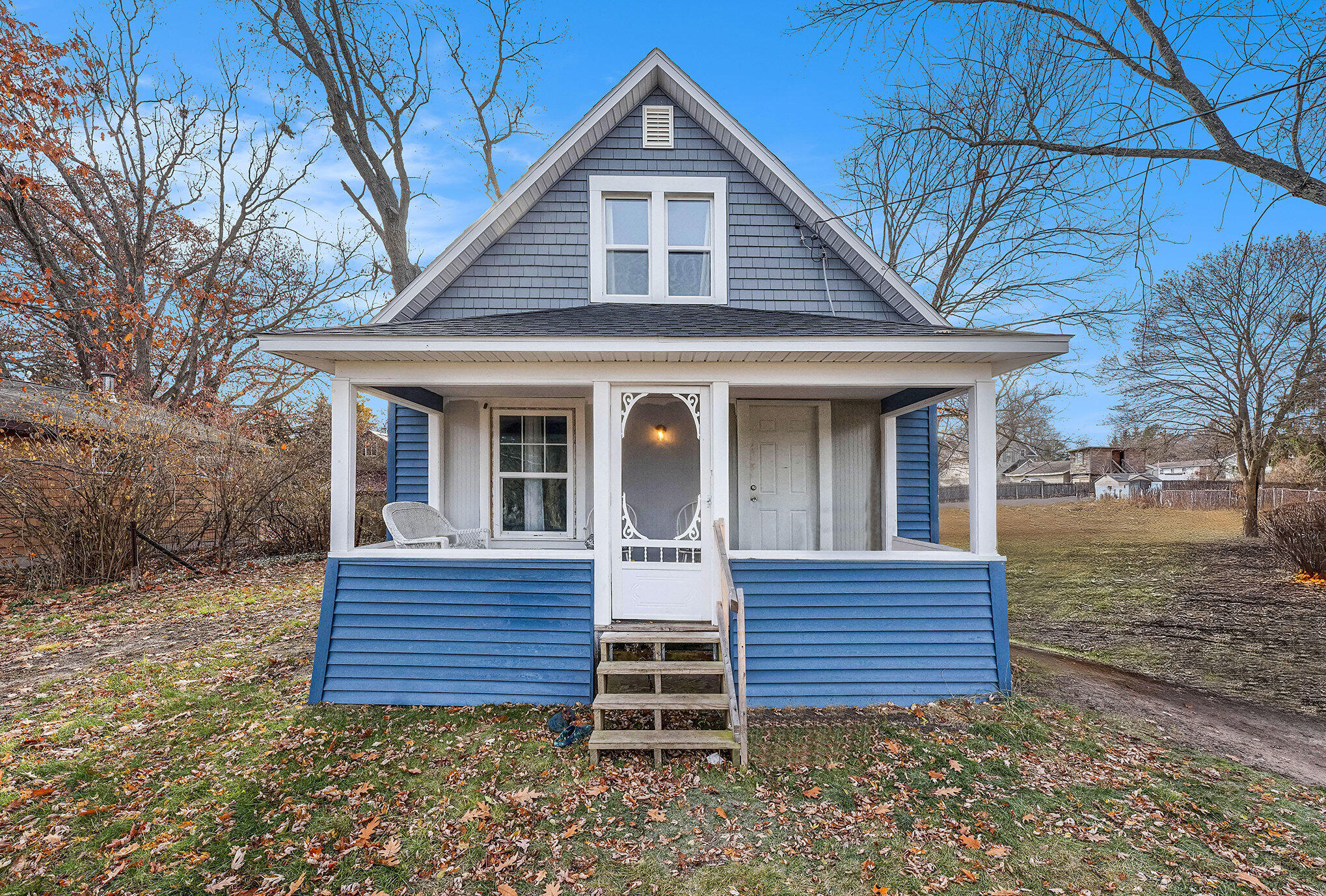 211 Marble Street Cadillac, MI 49601 - Photo 2 of 20 002_file_686