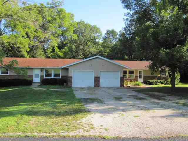 2389 Hollands Grove Road Washington, IL 61571 - Photo 1 of 15 Gallery Image 1