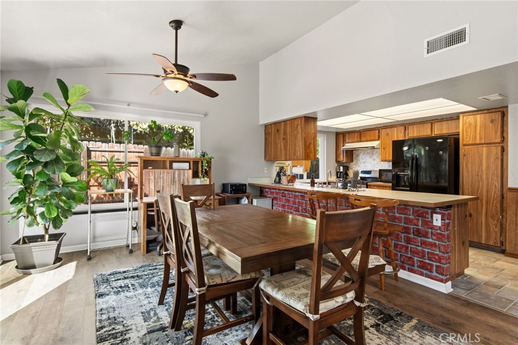 9249 Agave Place Riverside, CA 92503 - Photo 12 of 32