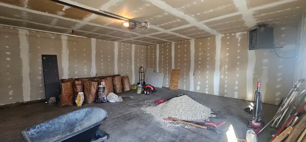 $2,100 | 1055 Kenmore Avenue, Aurora, IL 60505