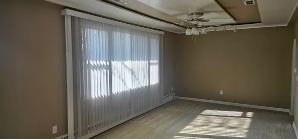 $2,100 | 1055 Kenmore Avenue, Aurora, IL 60505
