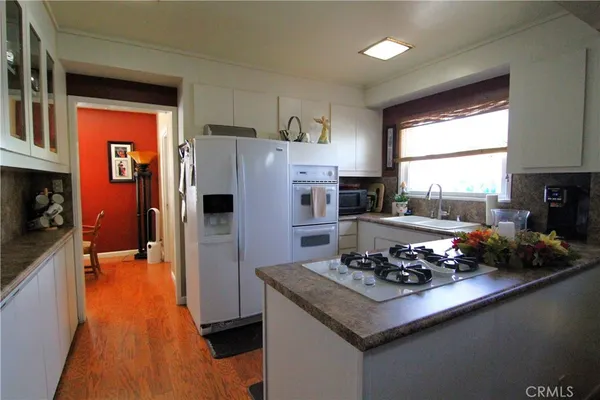 $829,900 | 13250 Dyer Street, Sylmar, CA 91342