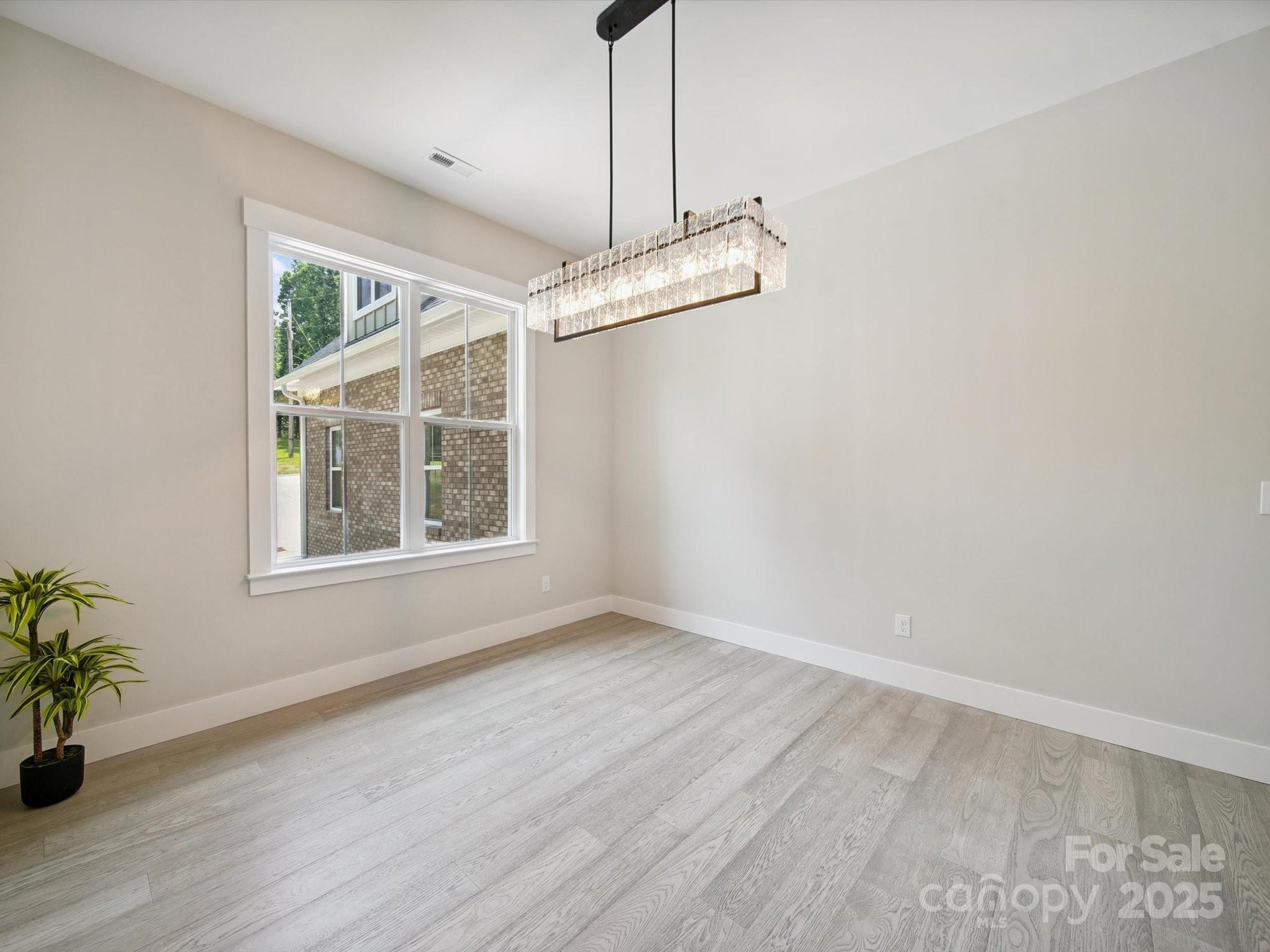 2108 Lakeview Circle Matthews, NC 28105 - Photo 12 of 48