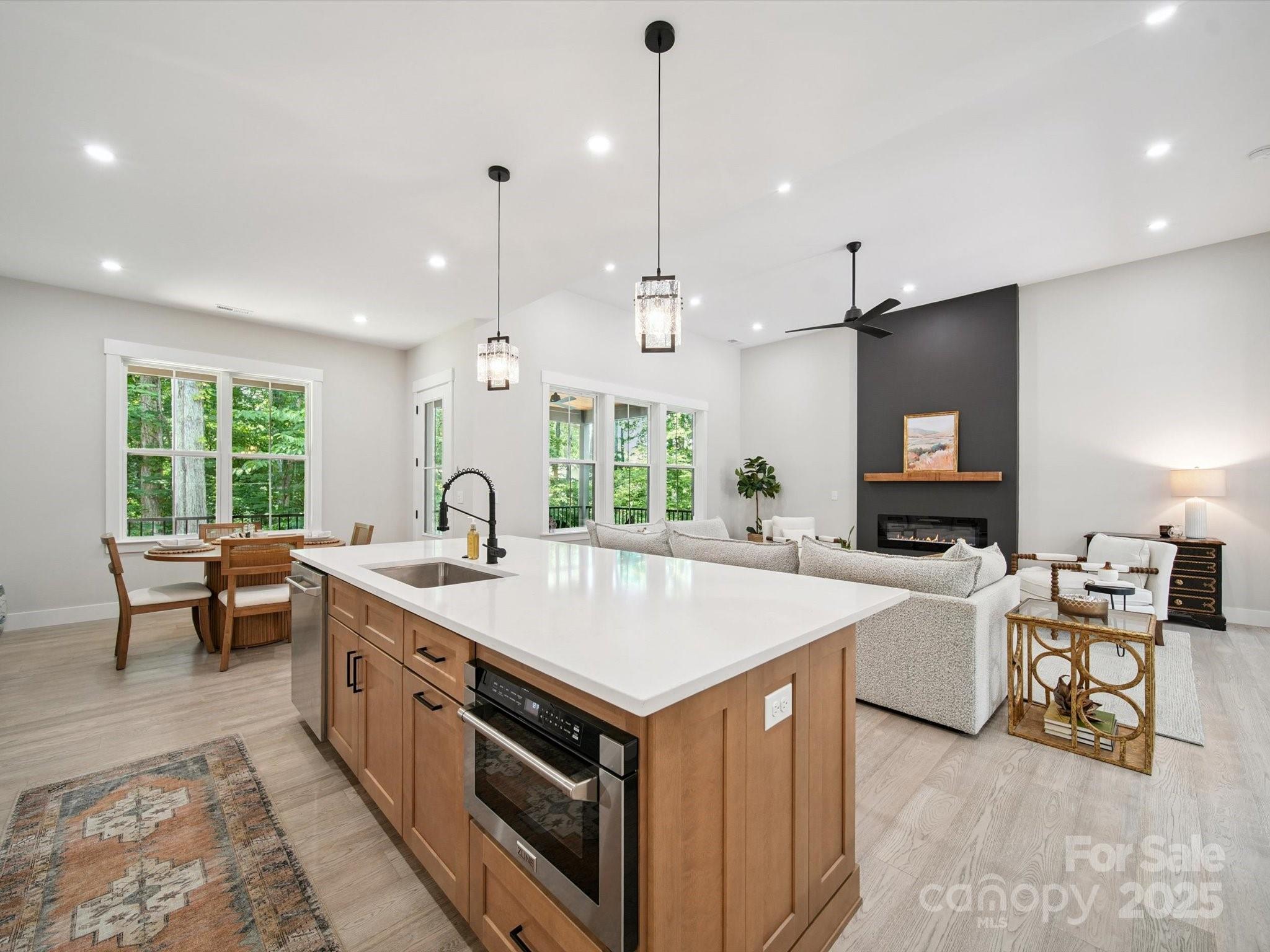 2108 Lakeview Circle Matthews, NC 28105 - Photo 15 of 48